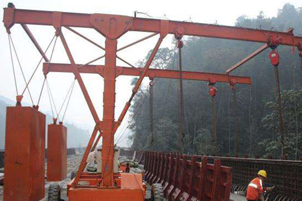 重庆定柱式悬臂吊